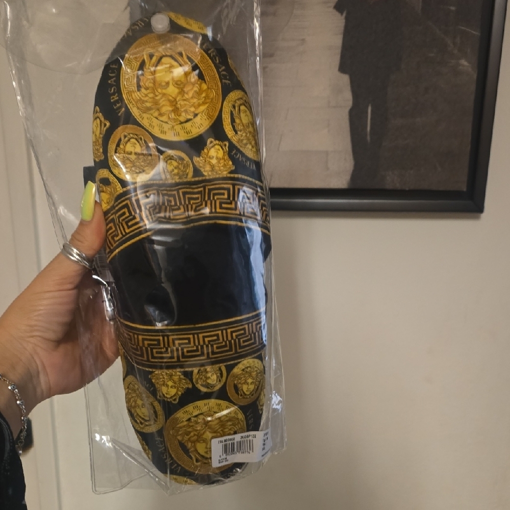 Versace Black and Gold Slippers NWT This Can Be Unisex - Picture 2 of 6